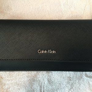 Calvin Klein Fold Over Wallet in black